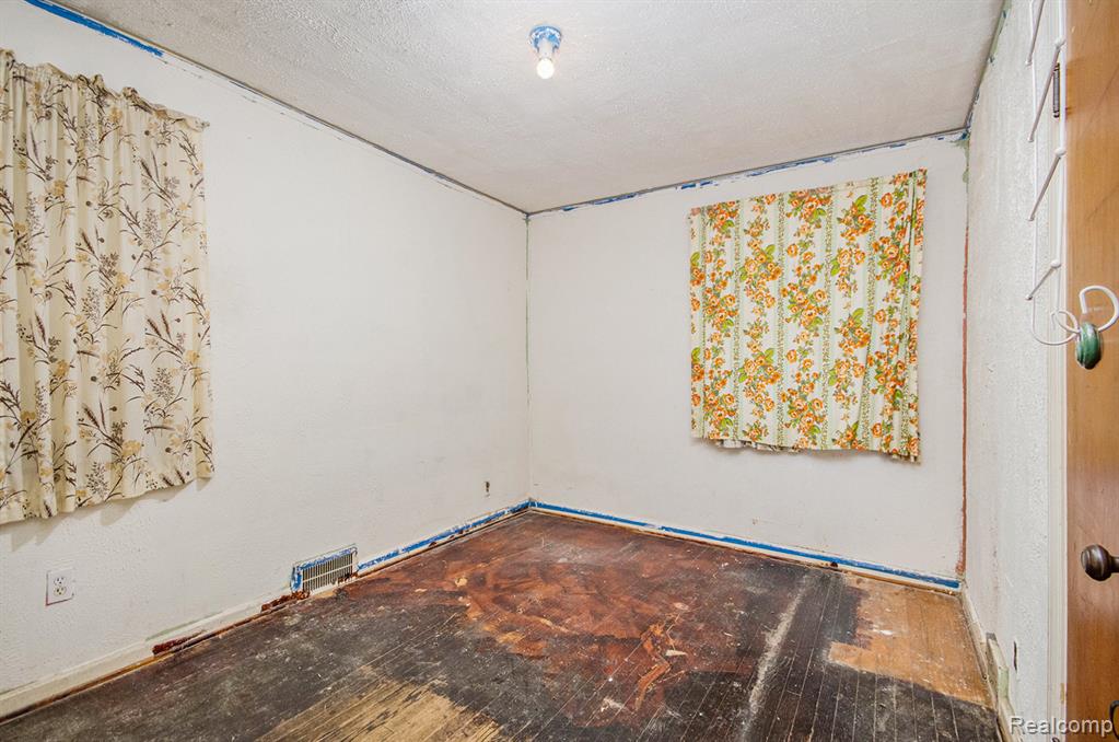 10441 Roxbury Street, Detroit, MI 48224 — Photo 10