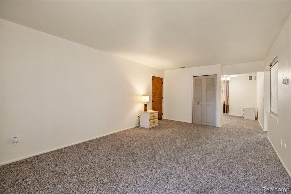 8270 CRESTVIEW Drive, C7, Sterling Heights, MI 48312 — Photo 24