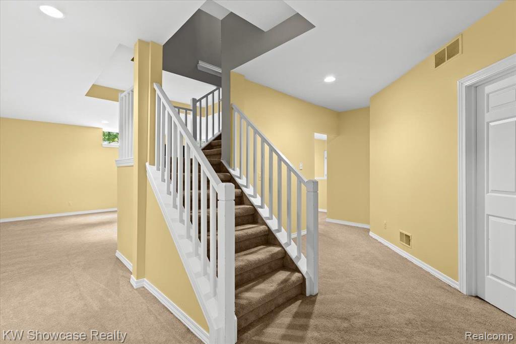 595 E COMMERCE Street, Milford, MI 48381 — Photo 22