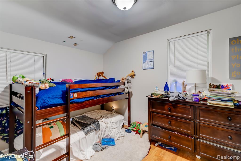 400 PARKVIEW Drive, Plymouth, MI 48170 — Photo 14