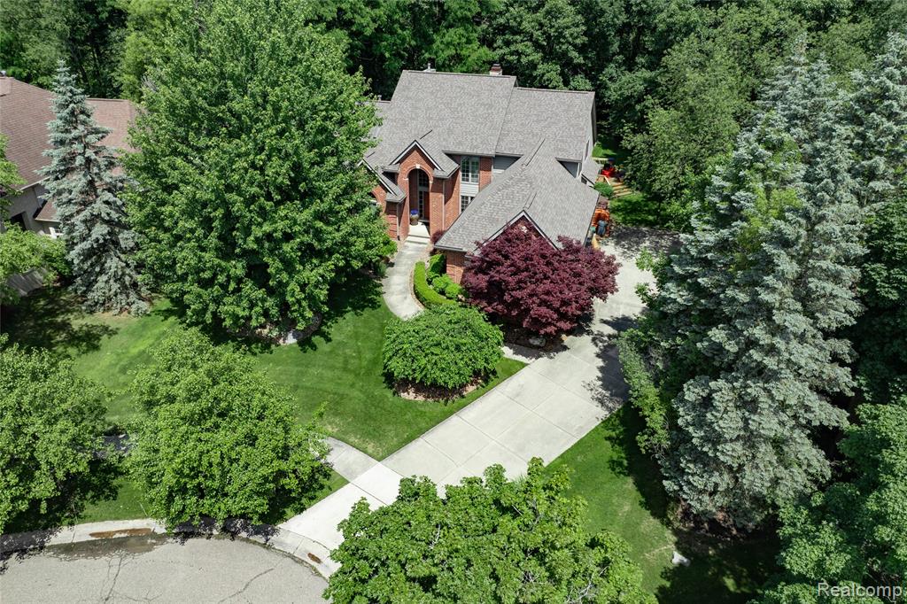 7422 Autumn Hill Drive, West Bloomfield, MI 48323 — Photo 39