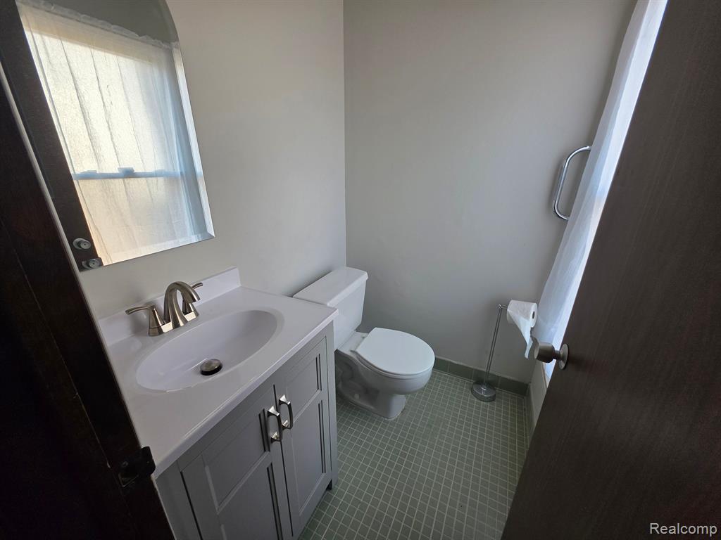2037 Hyde Park Drive, Detroit, MI 48207 — Photo 7