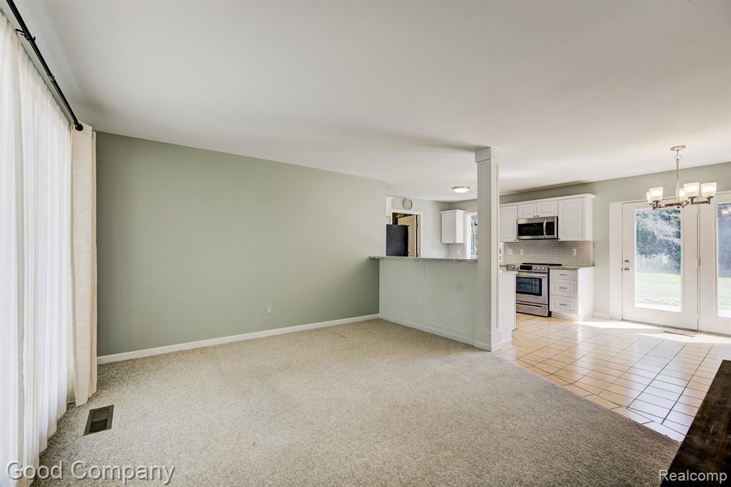 6327 Snow Apple Drive, Clarkston, MI — Photo 3