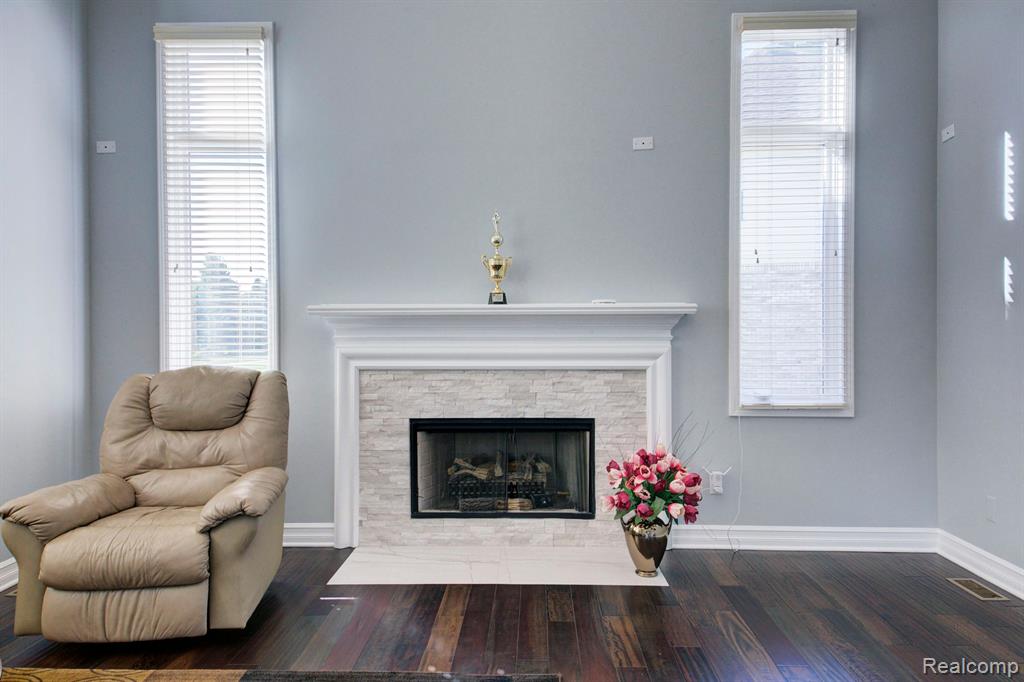 49169 Founders Court, Canton, MI 48187 — Photo 23