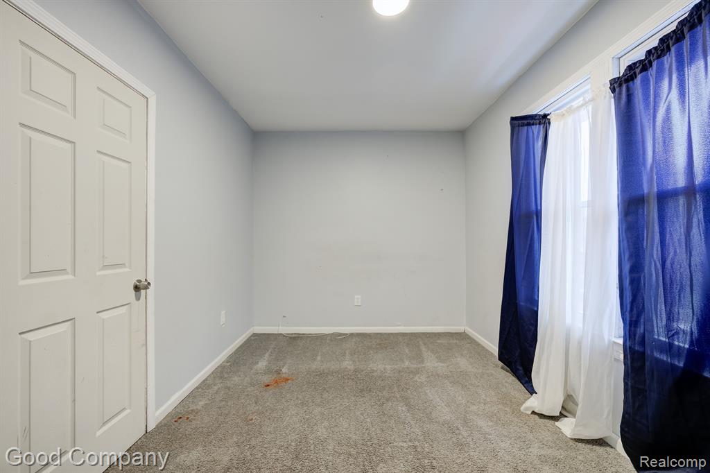 849 CHALMERS Street, Detroit, MI 48215 — Photo 22