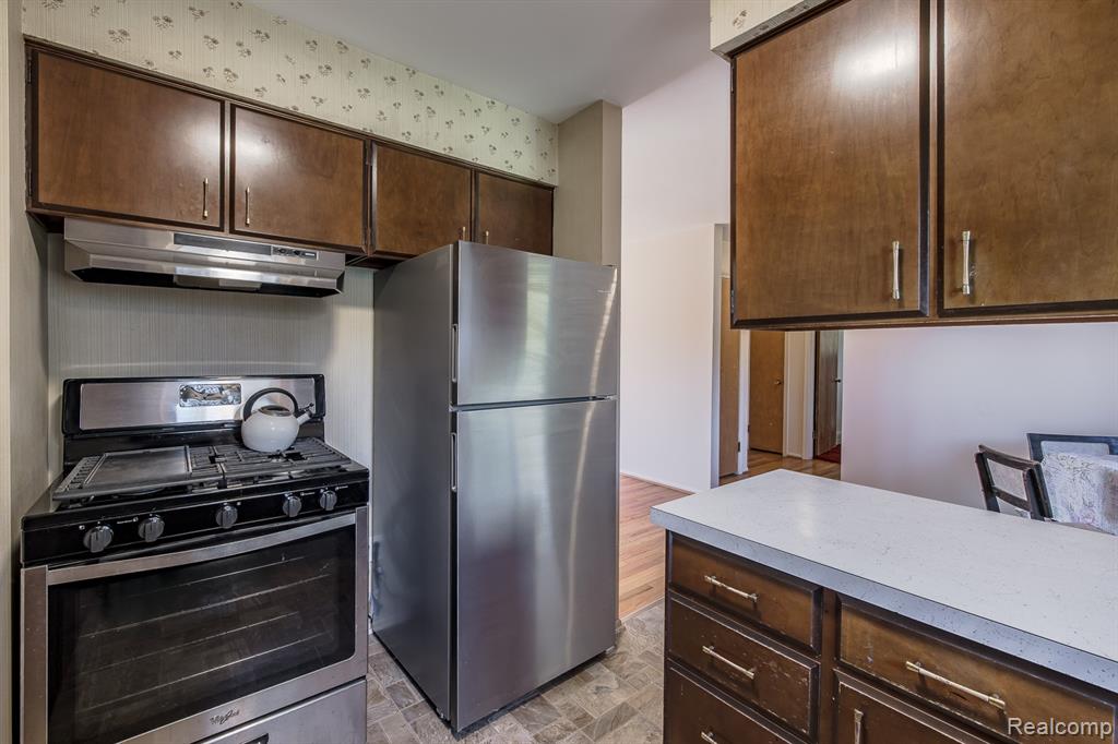 7070 Aldredge Drive, Swartz Creek, MI 48473 — Photo 9