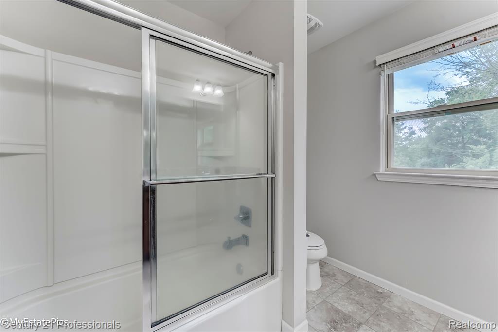50784 SEVILLA Circle, Novi, MI — Photo 65