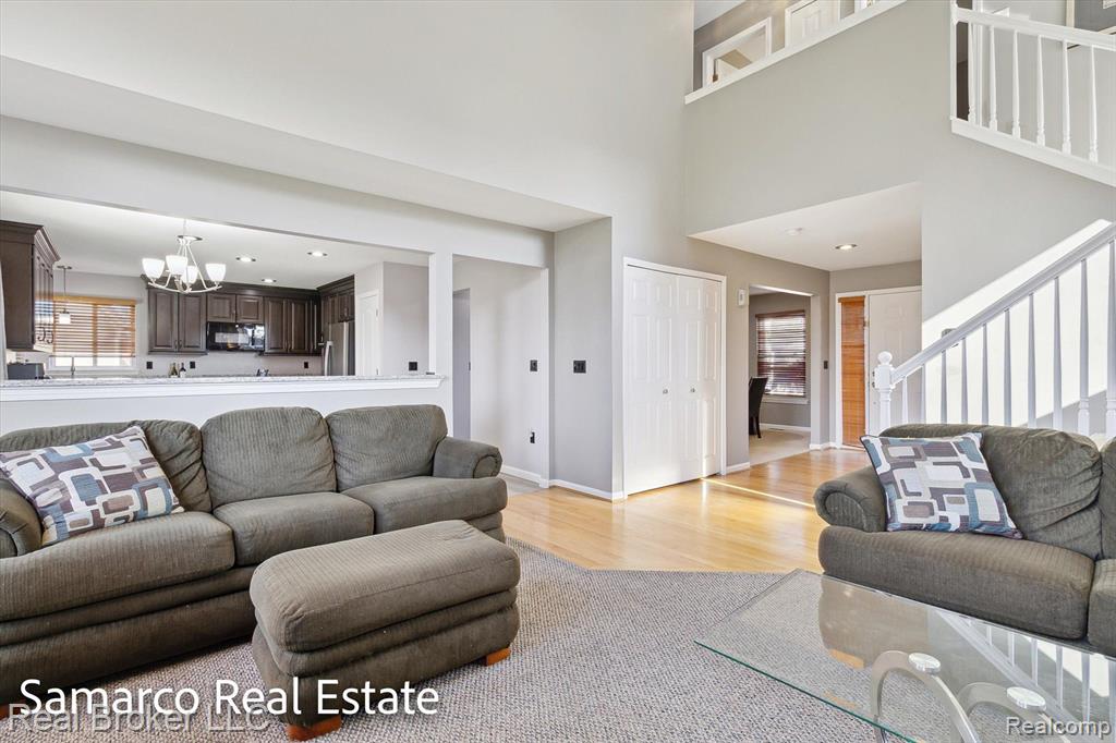 7998 RAYNA, Belleville, MI 48111 — Photo 7
