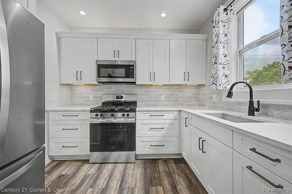 124 Henry Clay Avenue, Pontiac, MI 48341 — Photo 11