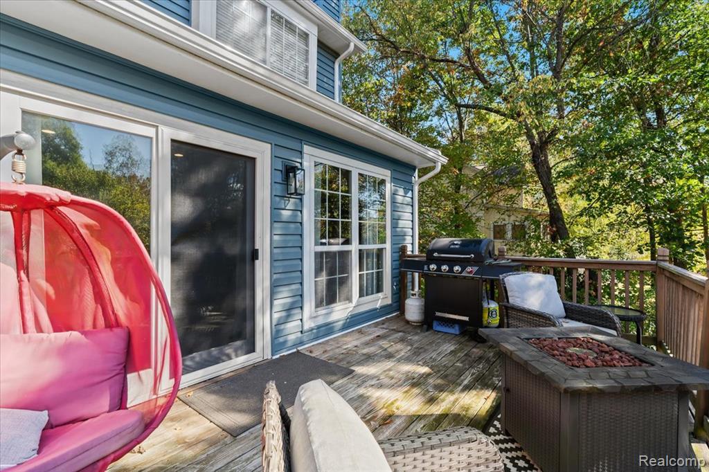 4862 Greenview Drive, Commerce Twp, MI 48382 — Photo 42