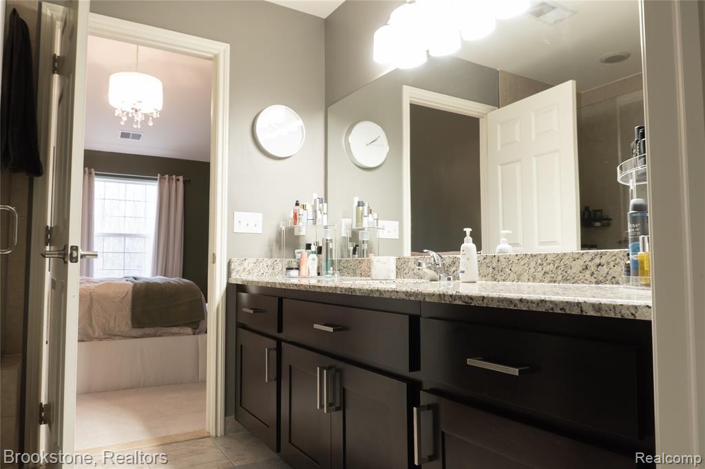 7852 Marie Drive, 86, Shelby Twp, MI 48316 — Photo 17