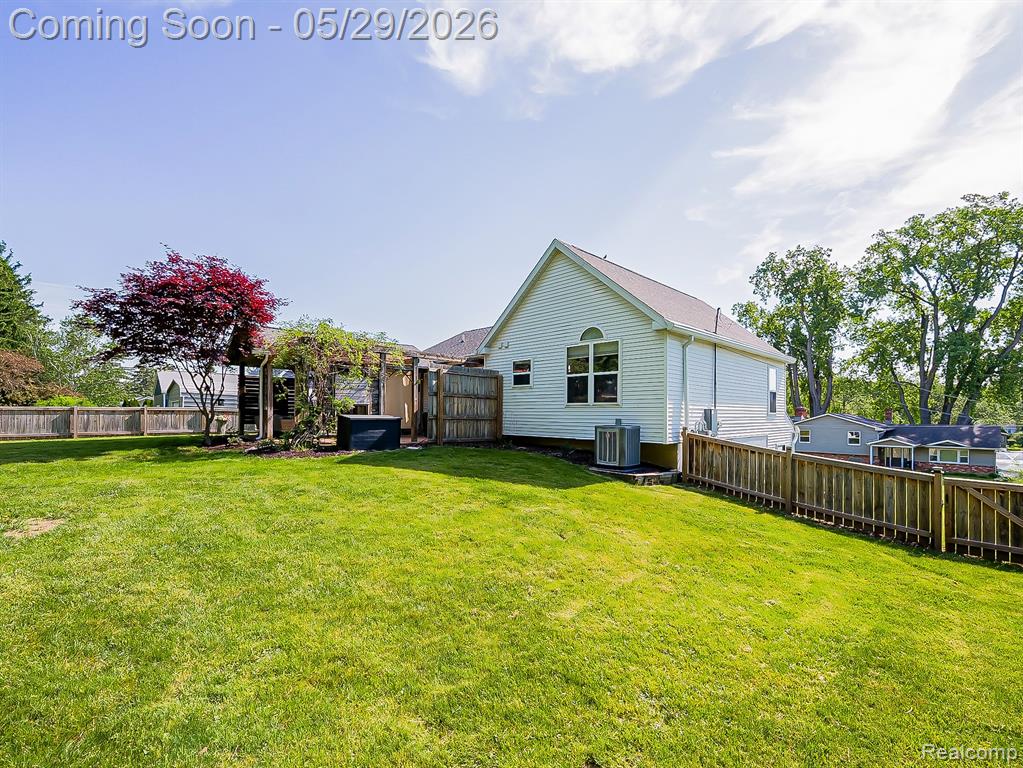 11220 Silver Drive, Whitmore Lake, MI 48189 — Photo 27