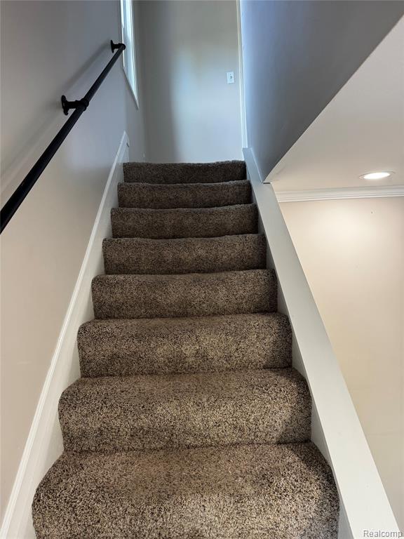 918 N WASHINGTON Avenue, Royal Oak, MI 48067 — Photo 8