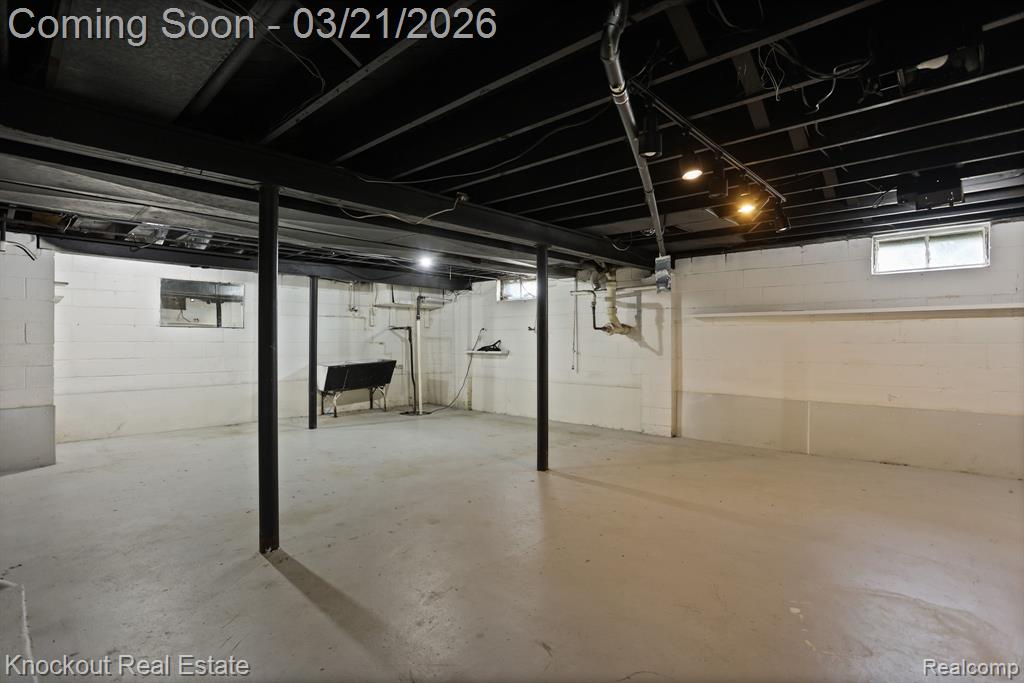 1060 Cross Street, Saginaw, MI 48602 — Photo 29