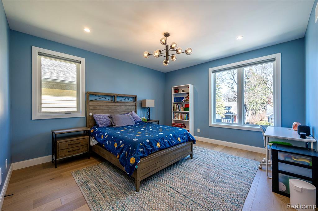 828 Cherokee Avenue, Royal Oak, MI 48067 — Photo 39