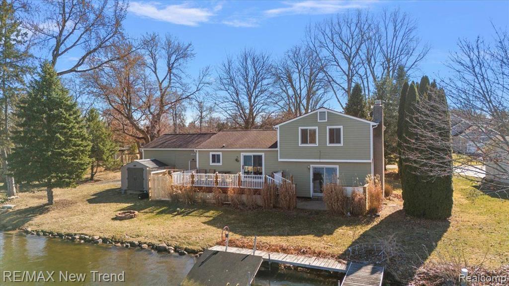 7135 CAPRI Drive, White Lake, MI 48383 — Photo 42