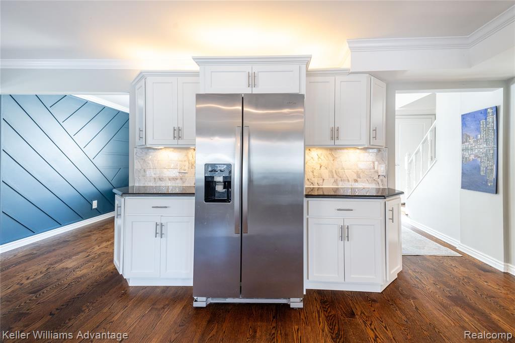 1466 Shankin Court, Wolverine Lake, MI 48390 — Photo 19