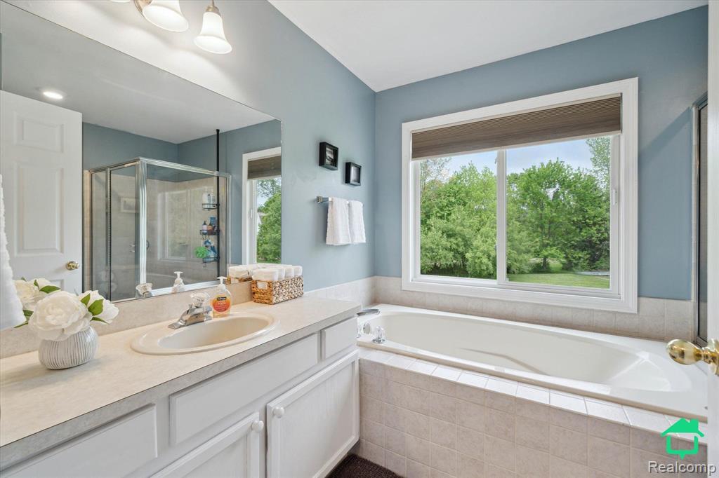 48578 WILDROSE Drive, Canton, MI 48187 — Photo 27