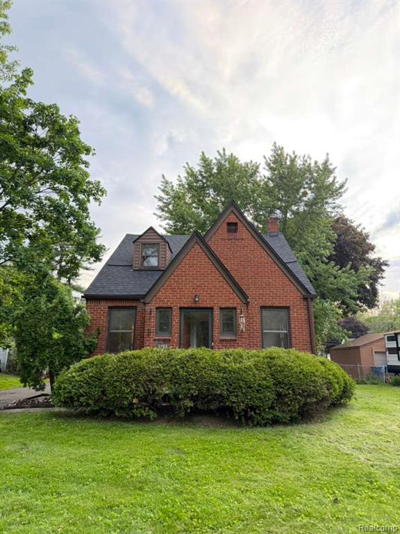 3793 Lincolnshire Road, Waterford, MI 48328 — front exterior