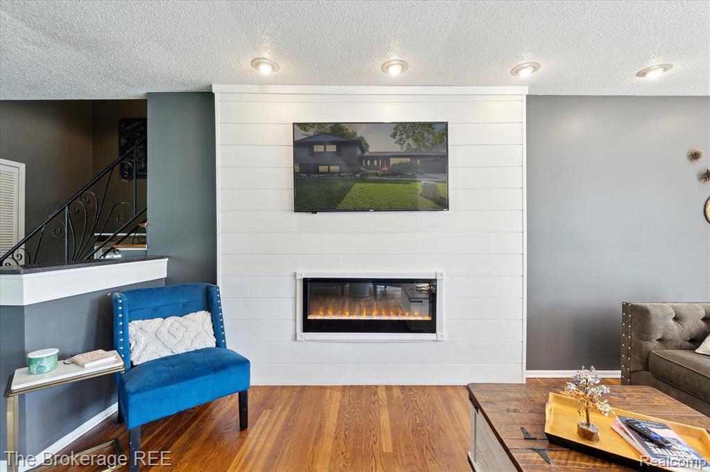 5394 KIMBERLY Drive, Grand Blanc, MI 48439 — Photo 10