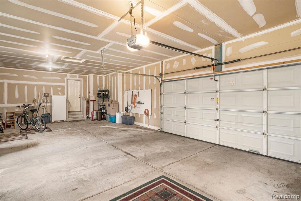 6162 MCCANDLISH Road, Grand Blanc, MI 48439 — Photo 33