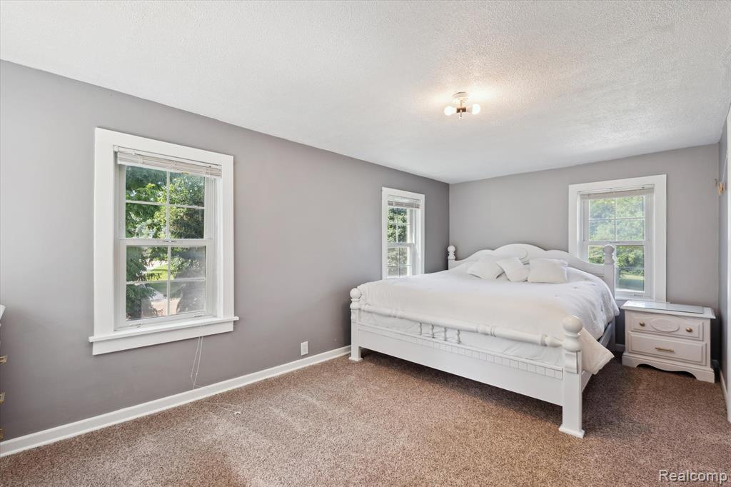 9227 Hogan Road, Fenton, MI 48430 — Photo 29