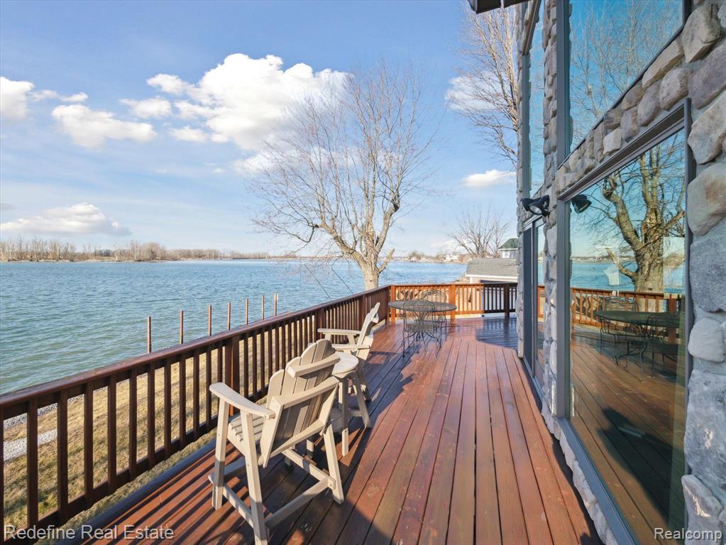 6730 Lakeshore Drive, Newport, MI 48166 — Photo 6