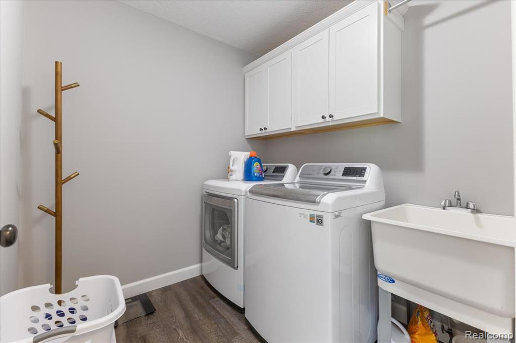 5606 Chatham Lane, Grand Blanc, MI 48439 — Photo 27