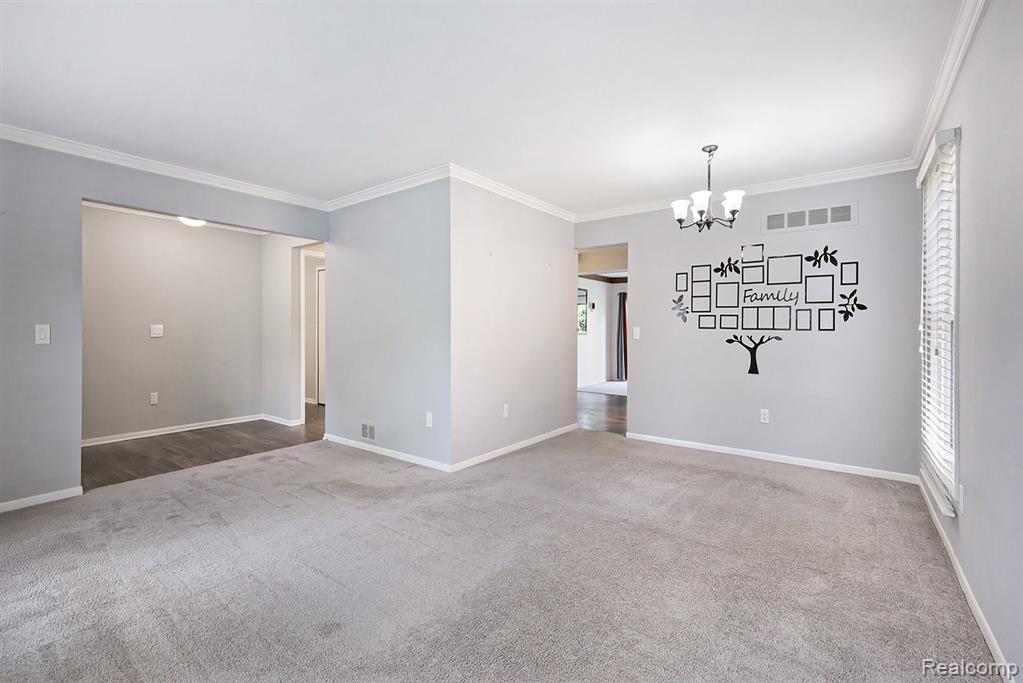 5392 Orchard Crest Drive, Troy, MI 48085 — Photo 4