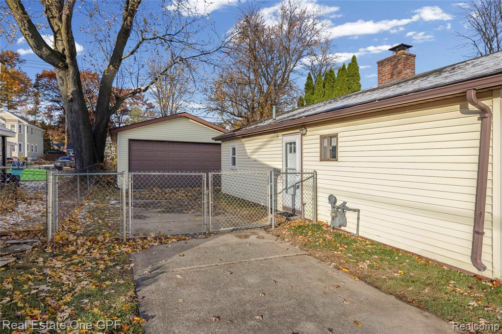 3004 Maplewood Drive, Fort Gratiot, MI 48059 — Photo 24