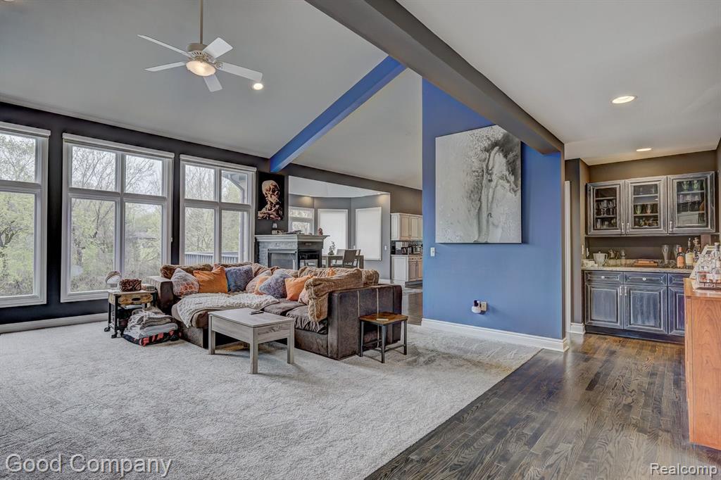 55195 WHITNEY Drive, Shelby Twp, MI 48315 — Photo 2