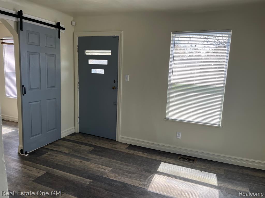 7201 PROSPECT Avenue, Warren, MI 48091 — Photo 4