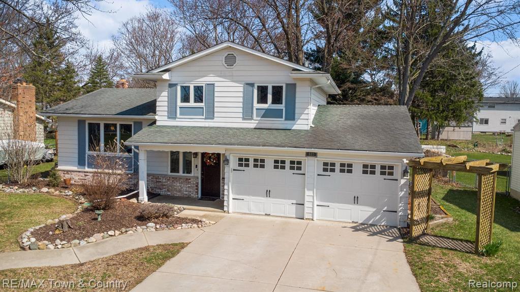 527 Spring Lane, Flushing, MI 48433 — Photo 29