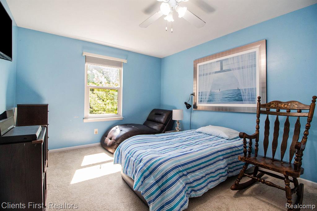 7140 OAKLEAF Court, Canton, MI 48187 — Photo 25