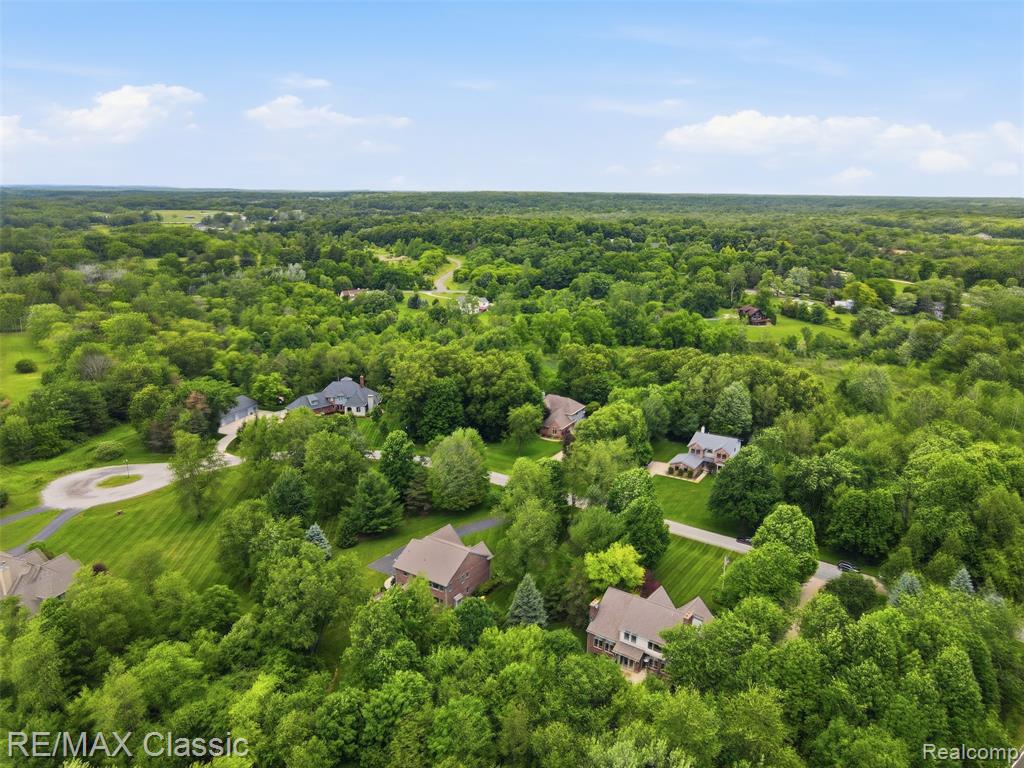 8033 Pine Ridge Court, Northville, MI 48168 — Photo 44