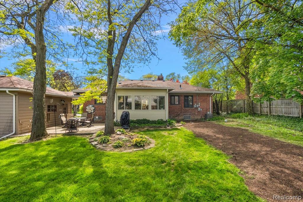 4374 Arden Place, Royal Oak, MI 48073 — Photo 30