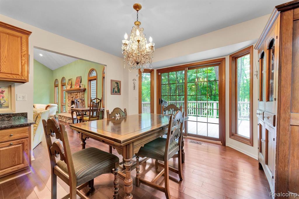 573 NAKOMIS Trail, Lake Orion, MI 48362 — Photo 24