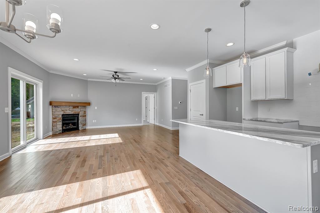 6064 Woodridge Lane, Grand Blanc, MI 48439 — Photo 17