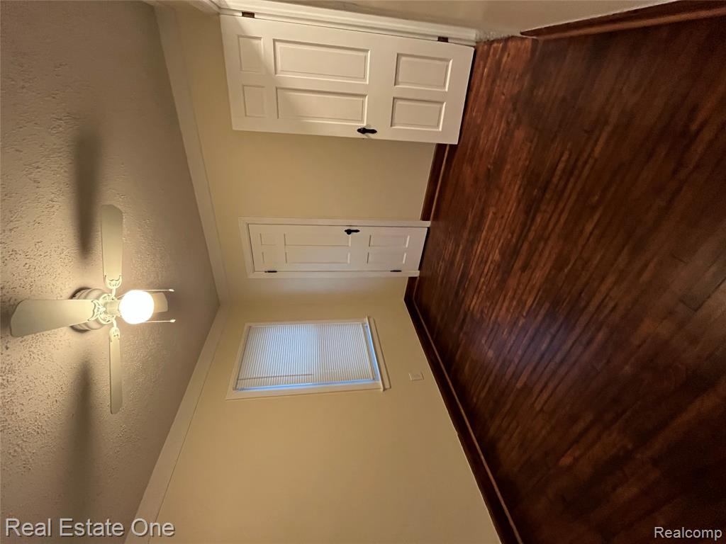 4928 Culver Street, Dearborn Heights, MI 48125 — Photo 16