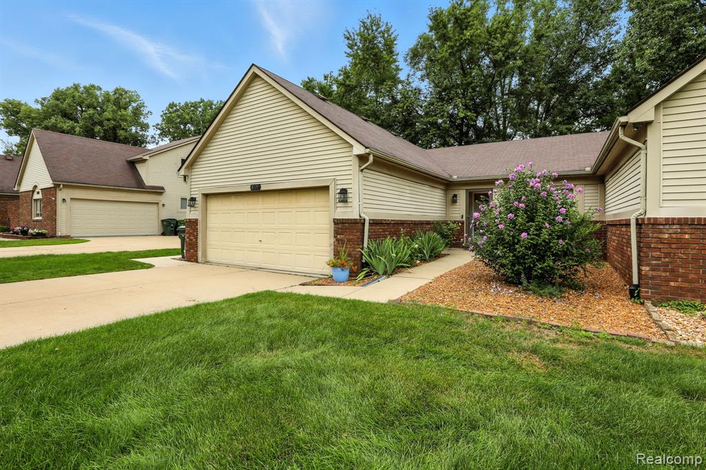 8529 22 Mile Road, Shelby Twp, MI 48317 — Photo 9