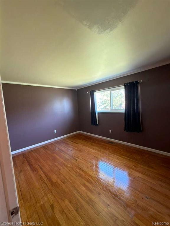15129 Elderwood Drive, Warren, MI 48088 — Photo 4