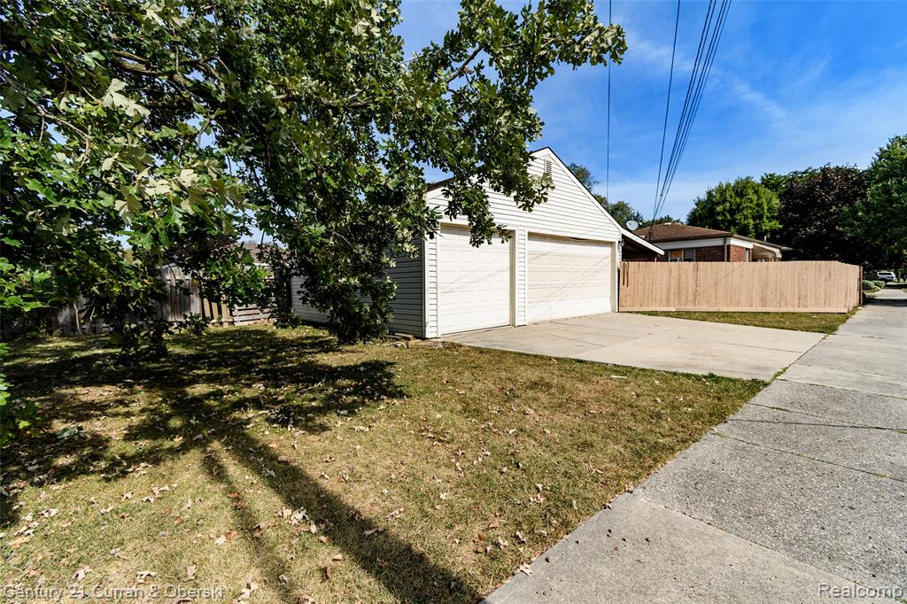 4028 Clippert Street, Dearborn Heights, MI 48125 — Photo 32