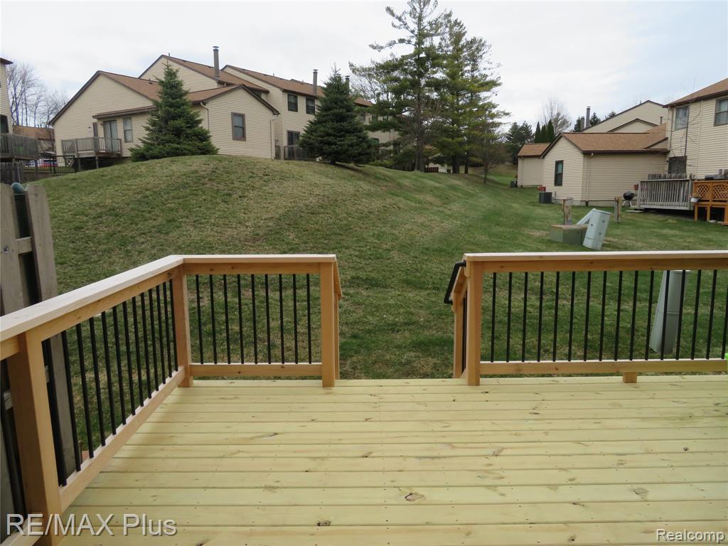 3011 Debra Court, Auburn Hills, MI 48326 — Photo 20
