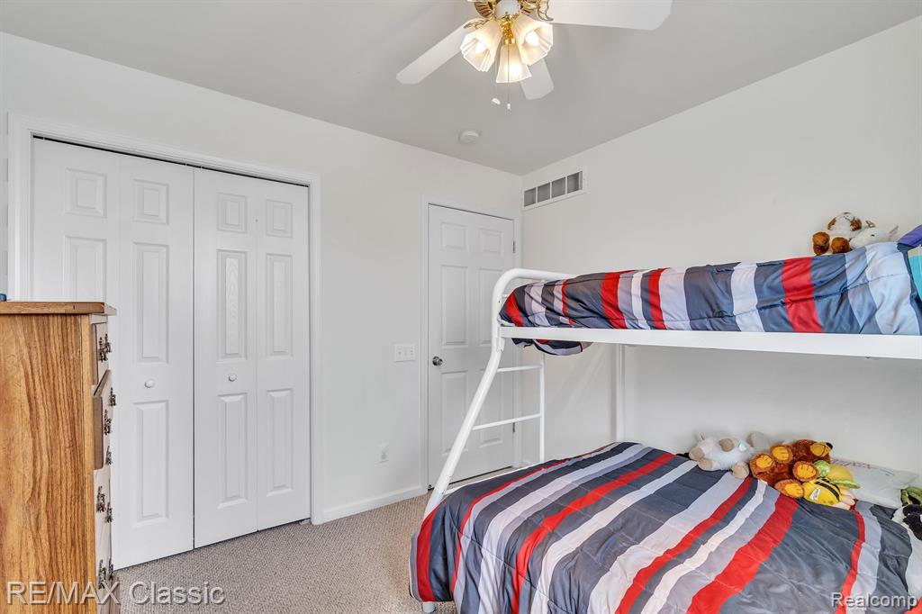 7842 BERWICK Drive, Ypsilanti, MI 48197 — Photo 33