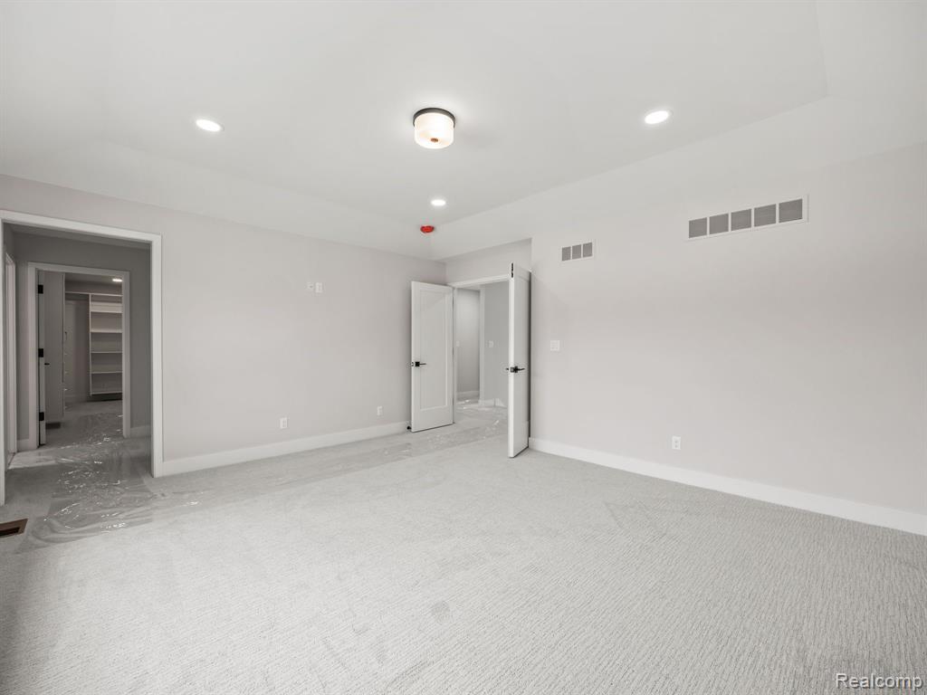 4304 MANDALAY Avenue, Royal Oak, MI 48073 — Photo 19