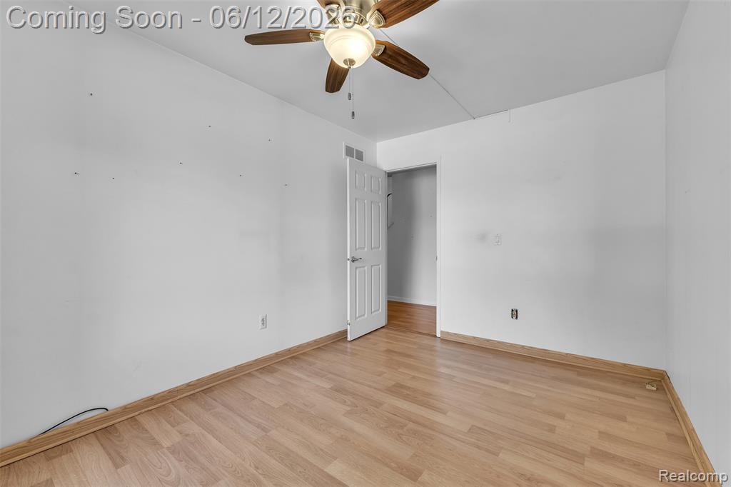 7000 Woonsocket Street, Canton, MI 48187 — Photo 33