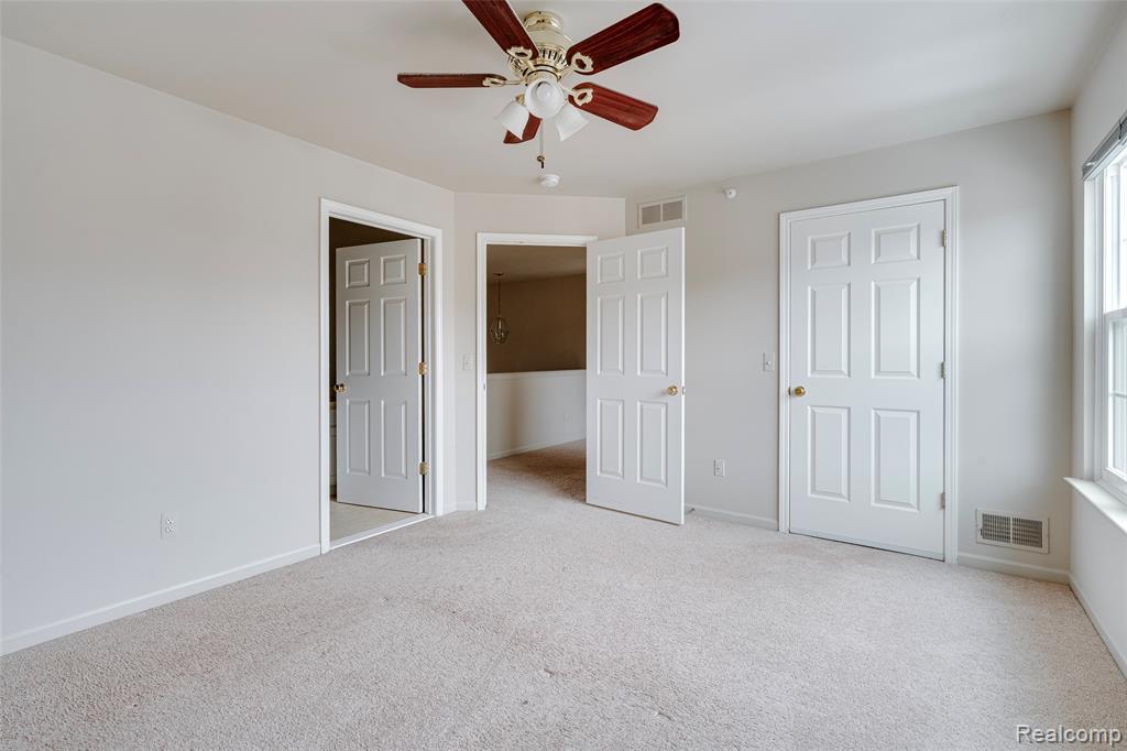 432 CHERRY ORCHARD Road, Canton, MI 48188 — Photo 30