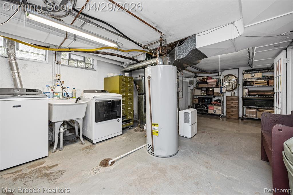 938 LAKEPOINTE STREET, Grosse Pointe Park, MI 48230 — Photo 42