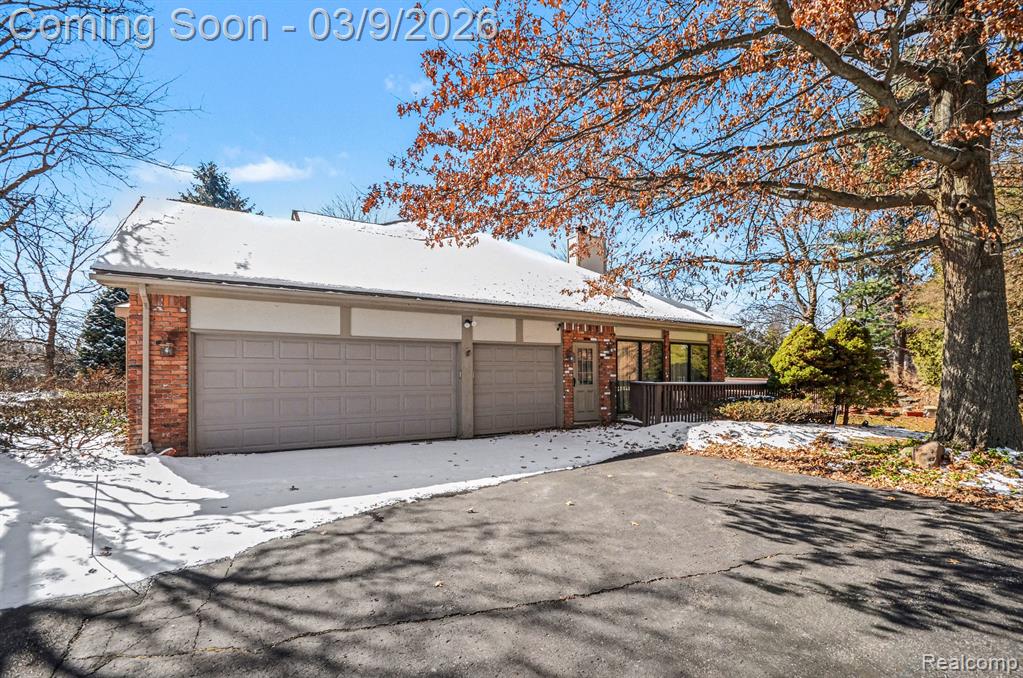 4280 Woodlands, Orchard Lake Village, MI 48323 — Photo 5