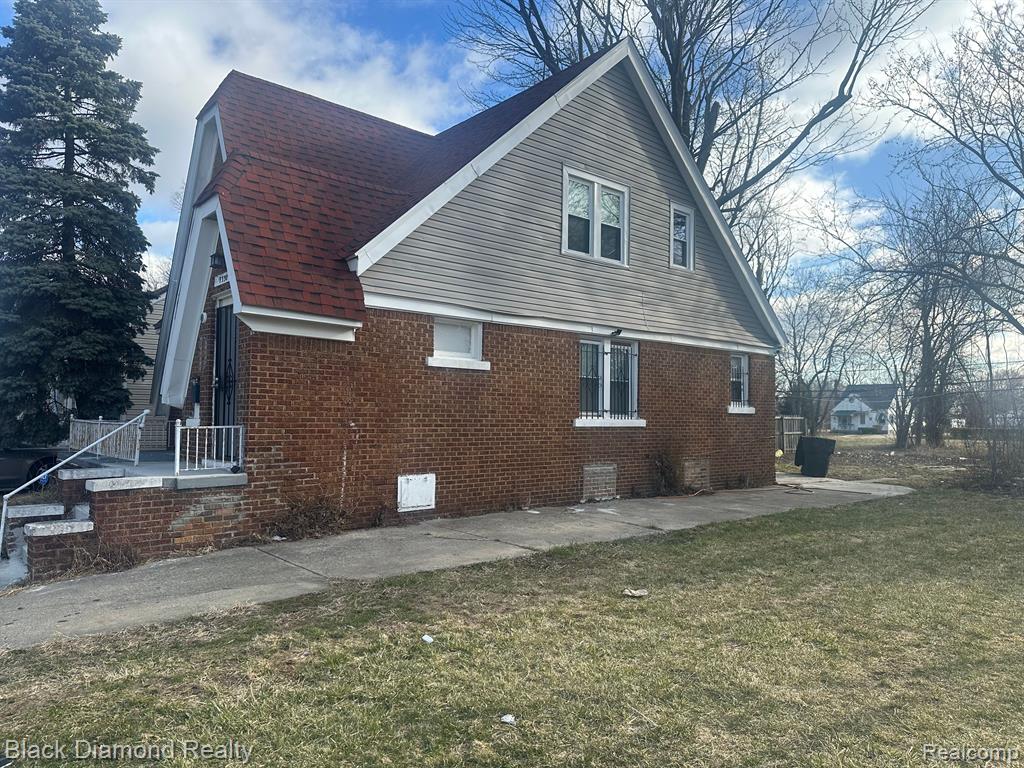 9330 STEEL Street, Detroit, MI 48228 — Photo 2